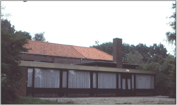Dorpshuis Valentijn. Direct na de opening in 1972.